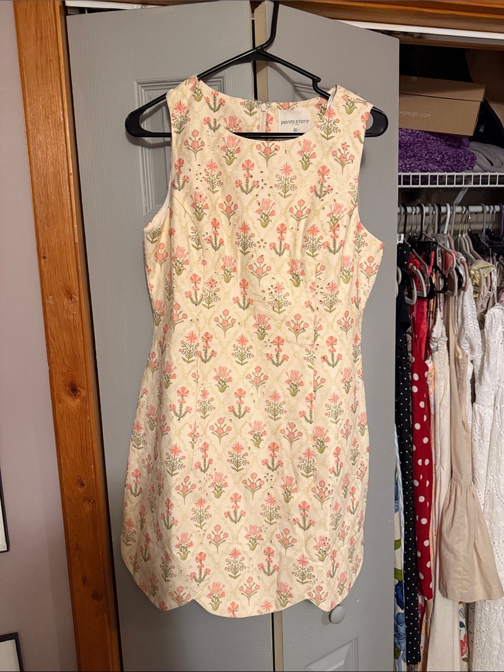 Panty & Store Cream Floral Mini Dress